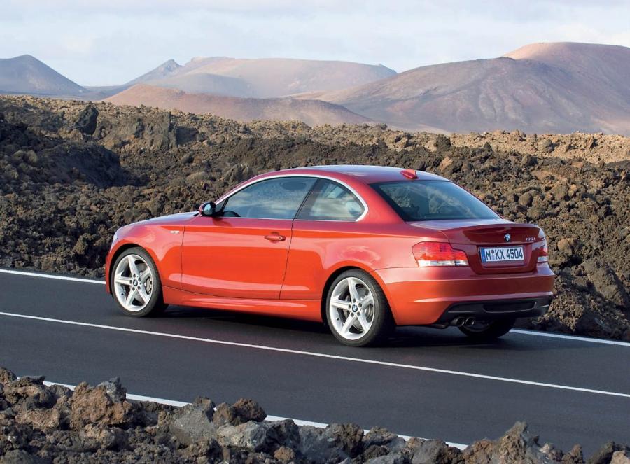  BMW 1-Series Coupe 2007 года  (фото 13 из 40)
